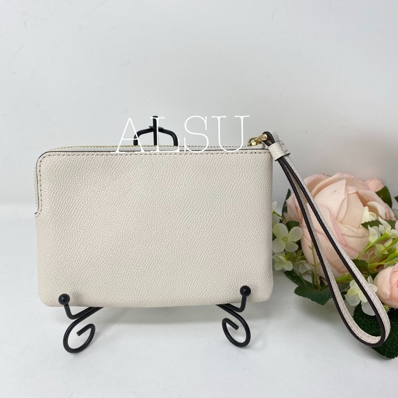 Coach Corner Zip Wallet Crossgrain Leather Cream - Picture 2 of 7